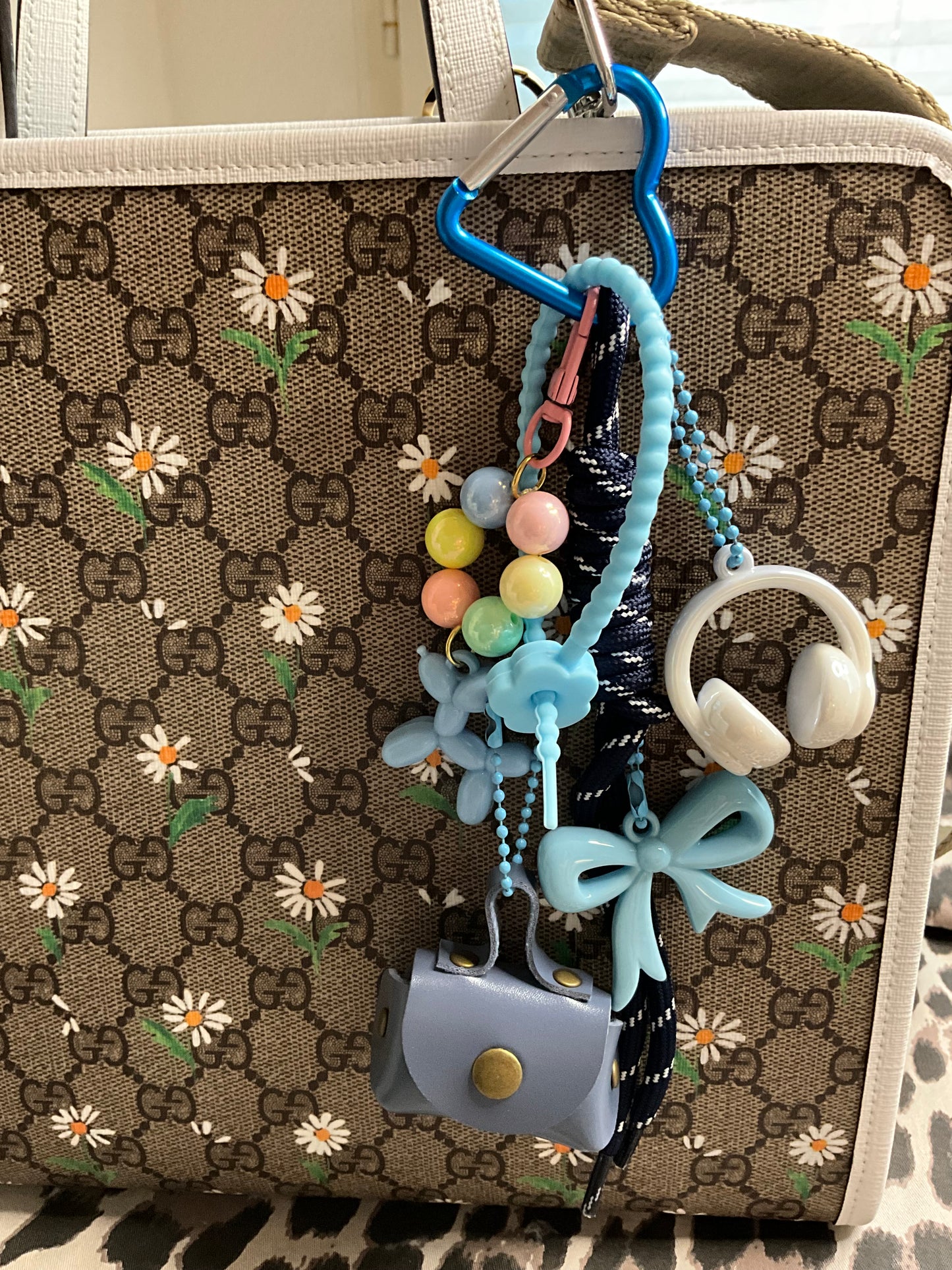 đ§ âBlue Vibesâ â Taschen- & SchlĂźsselanhänger (Unikat)