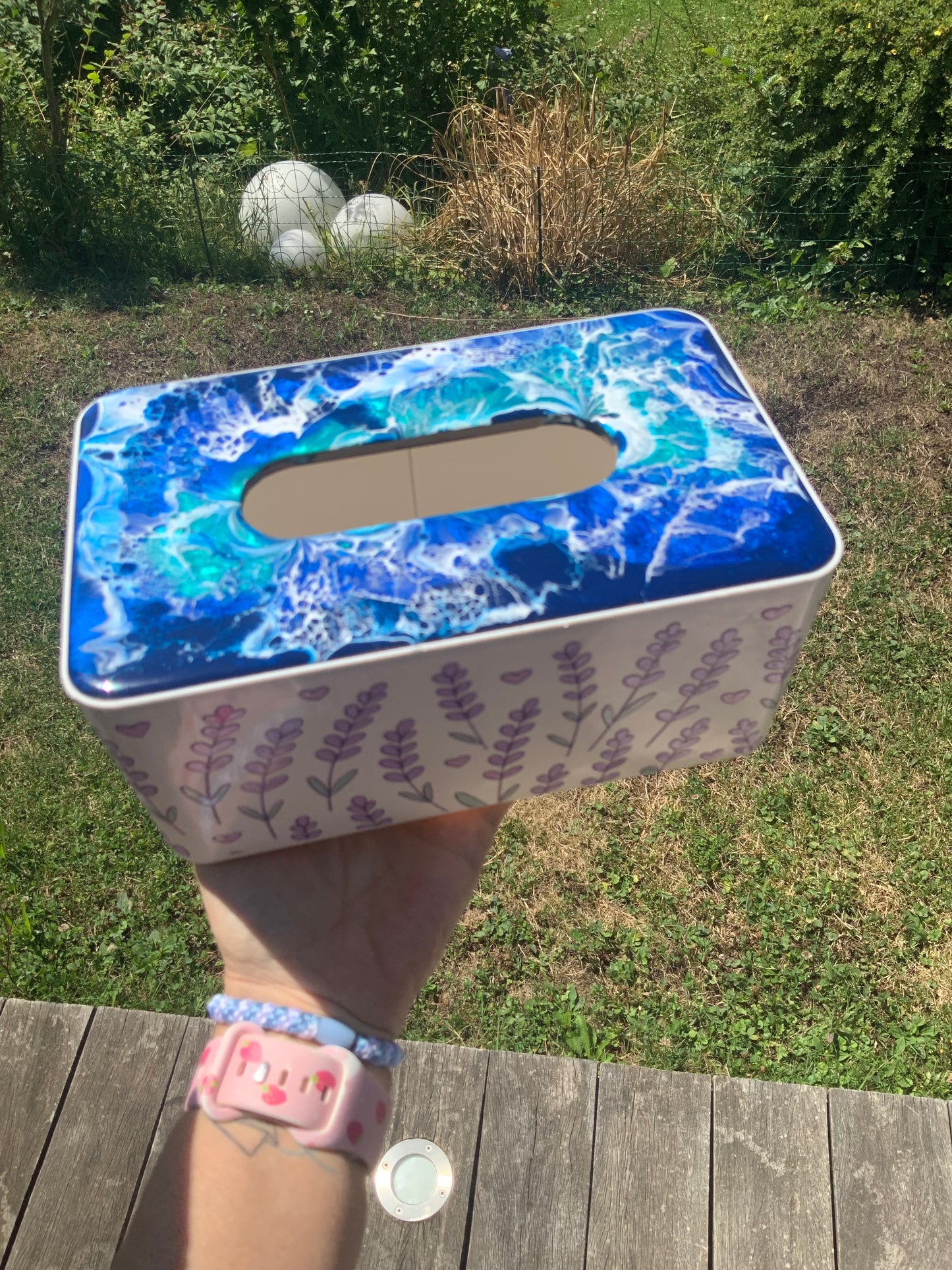 Taschentuchbox mit handveredeltem Resin-Deckel – Ocean Art Unikat