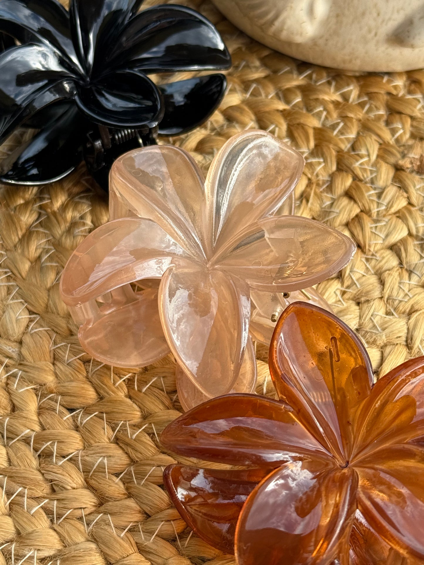 🌸 Blüten-Haarklammer „Flora“ – zart, feminin & stylisch