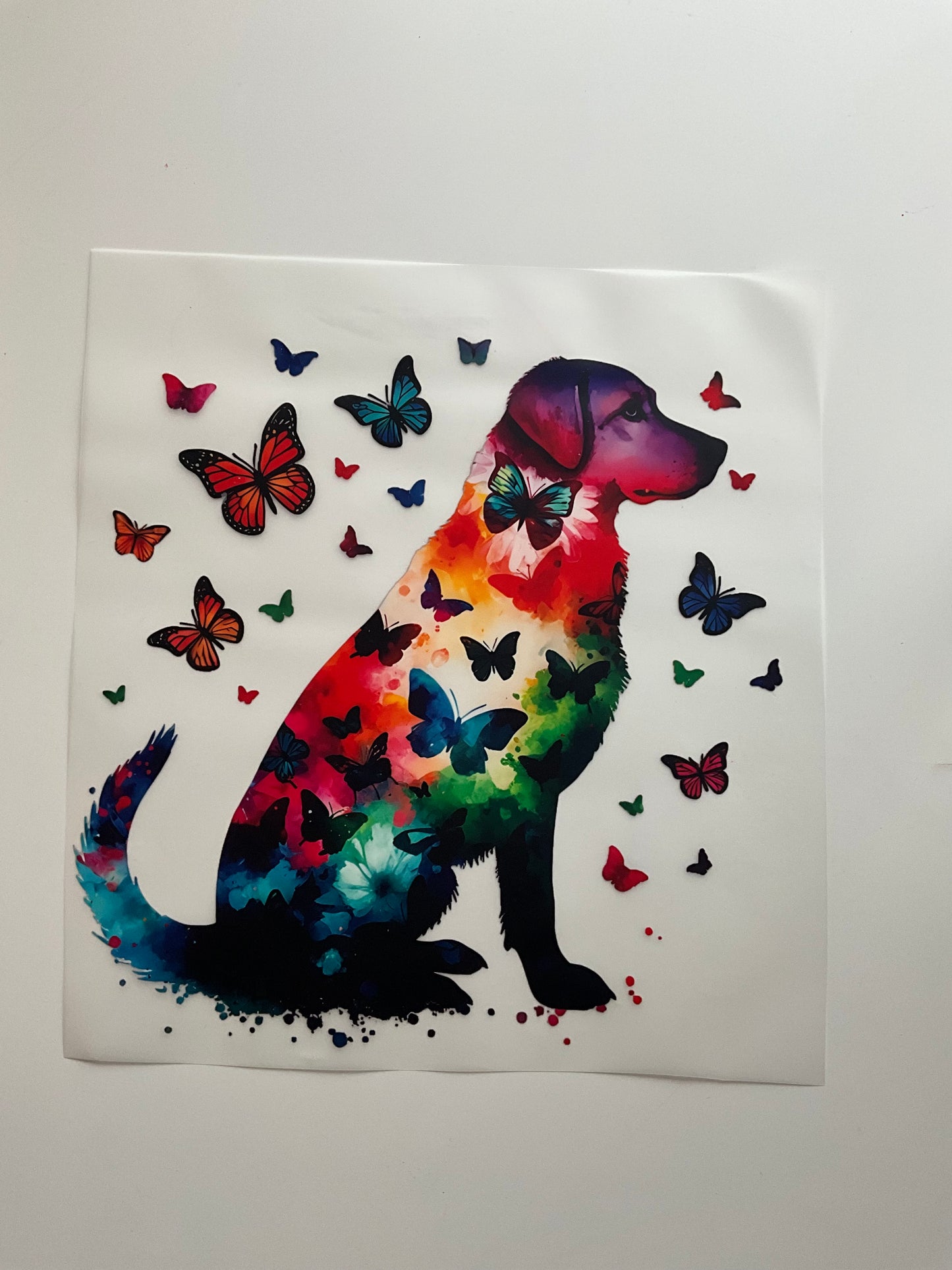 Textil Sticker-Hund und Schmetterlinge