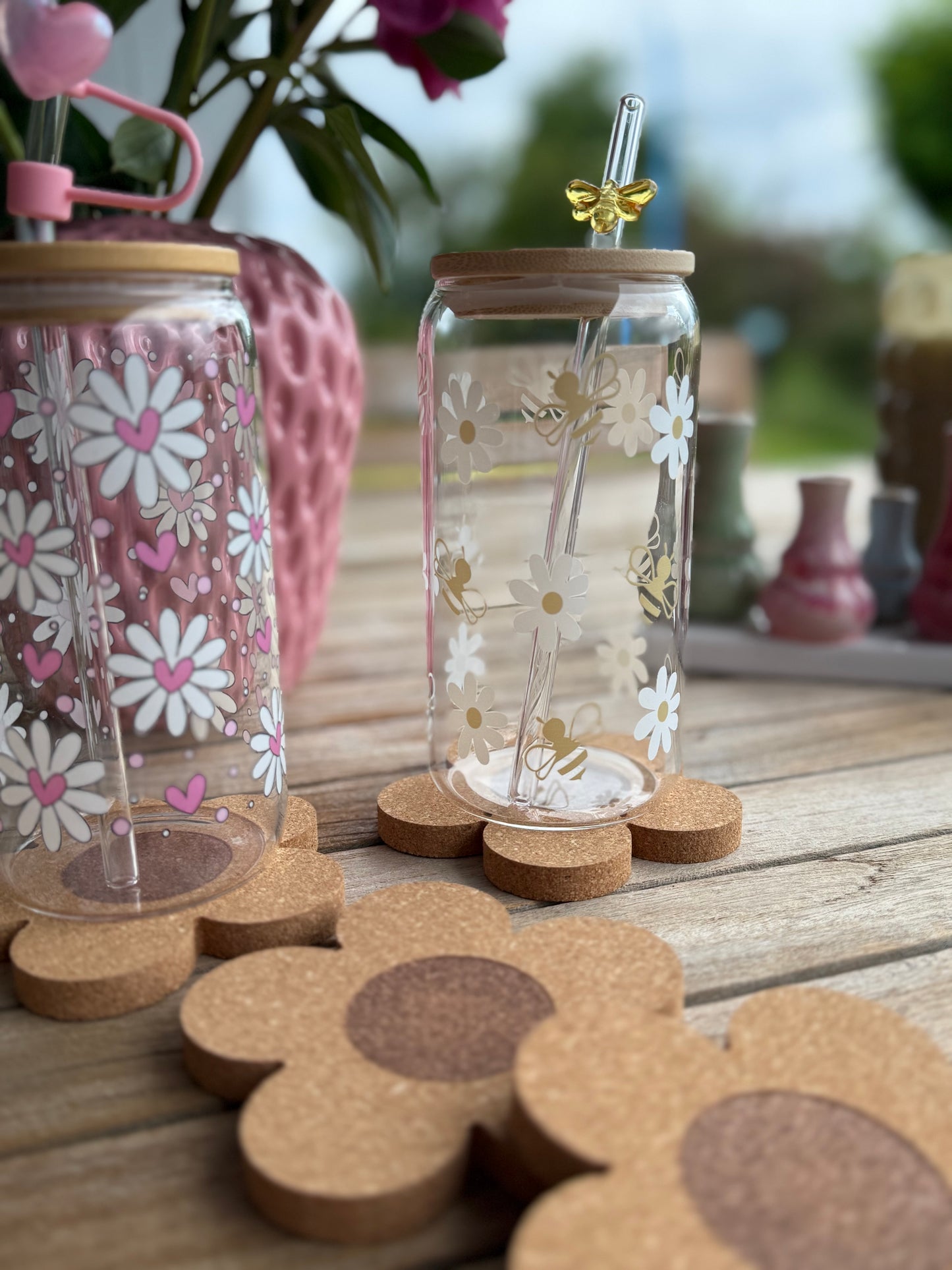 🌼🐝 Bee & Bloom – Design-Trinkglas mit Blumen & Bienen 🐝🌼