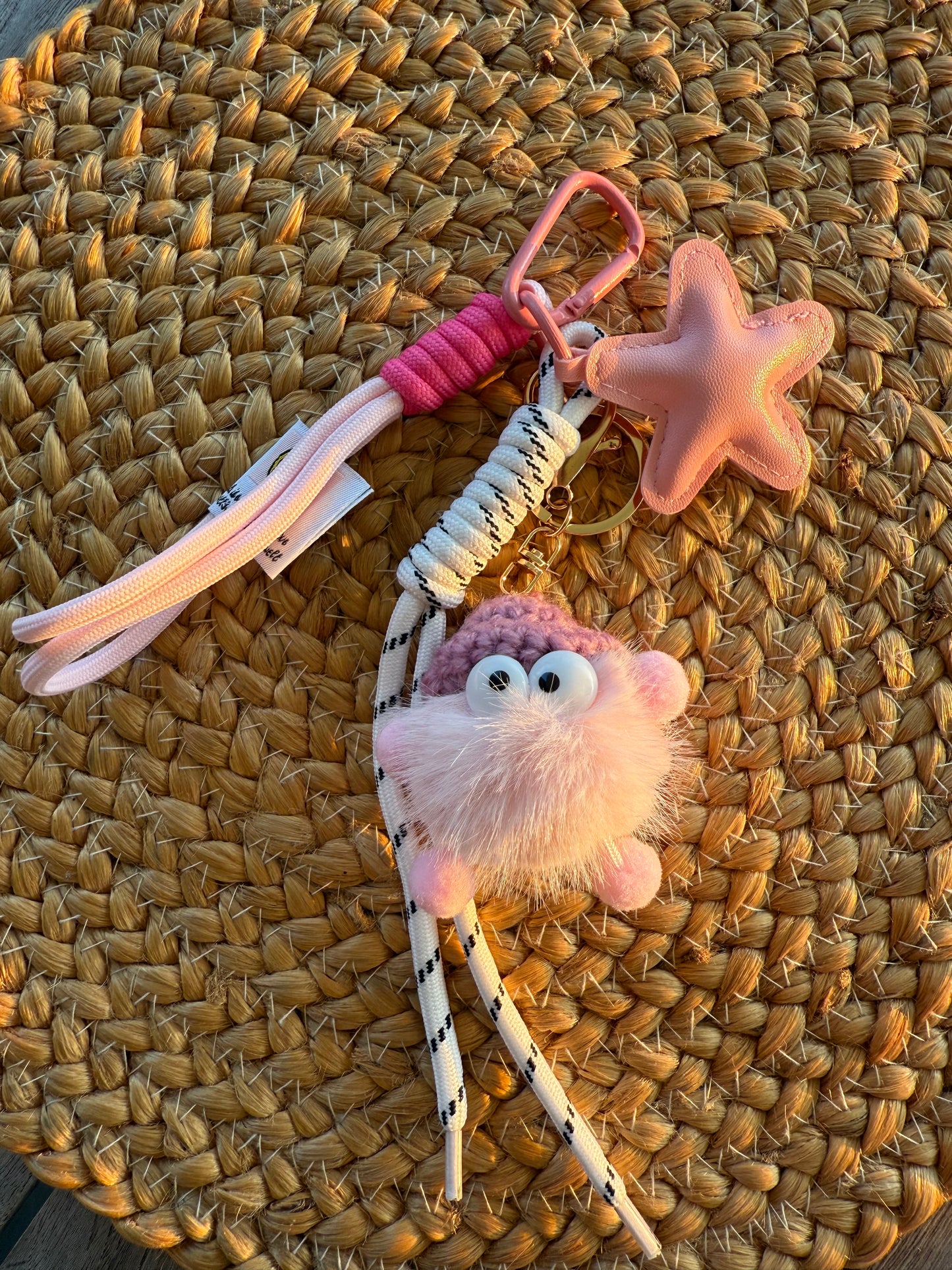 Fluffy Charm Love – Dein neuer Lieblingsbegleiter! 🐾✨