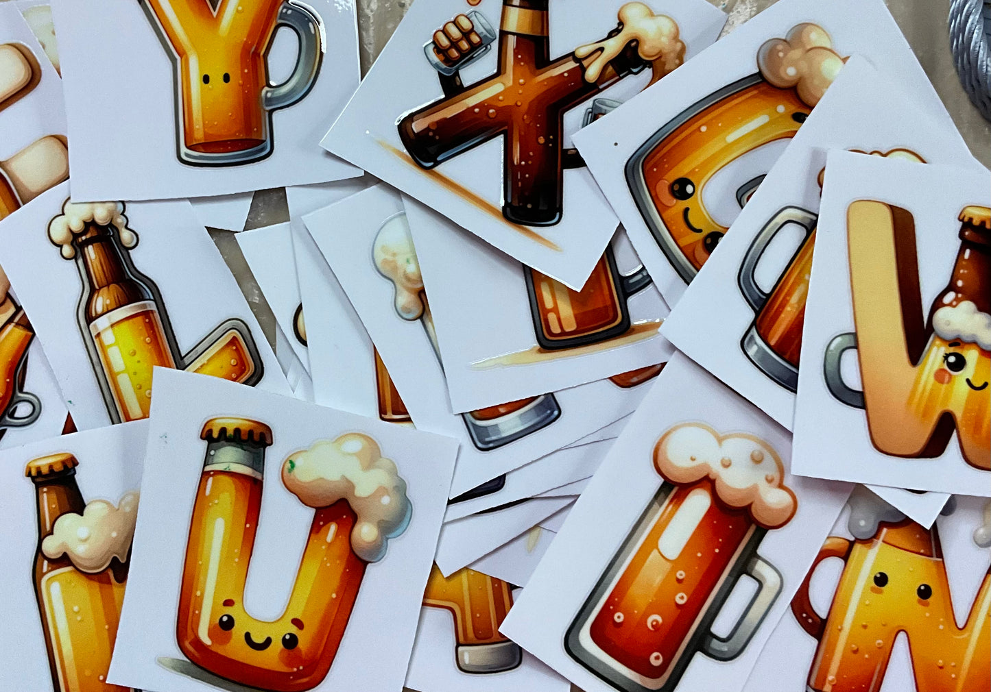 318 Bier Alphabet Grösse: ca. 7cm mal 7 cm