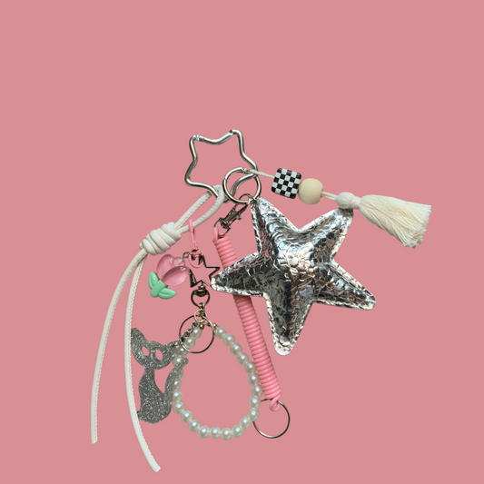 ✨ „Starglitter Cat“ – Taschen- & Schlüsselanhänger (Unikat)