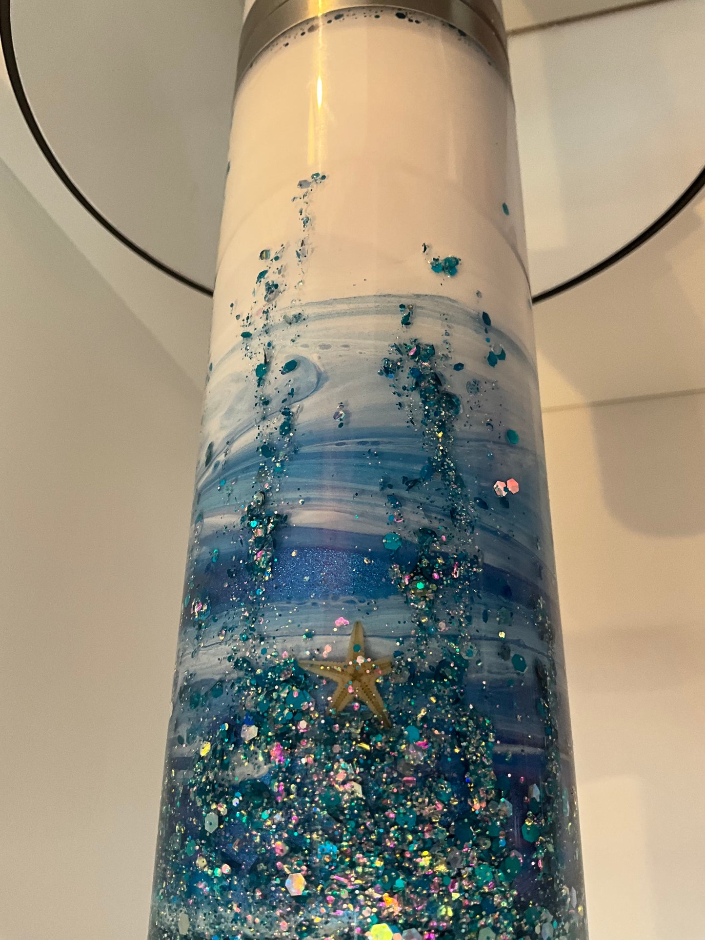 Ocean Art „Isolde“ SNOW Glob Art by Nic