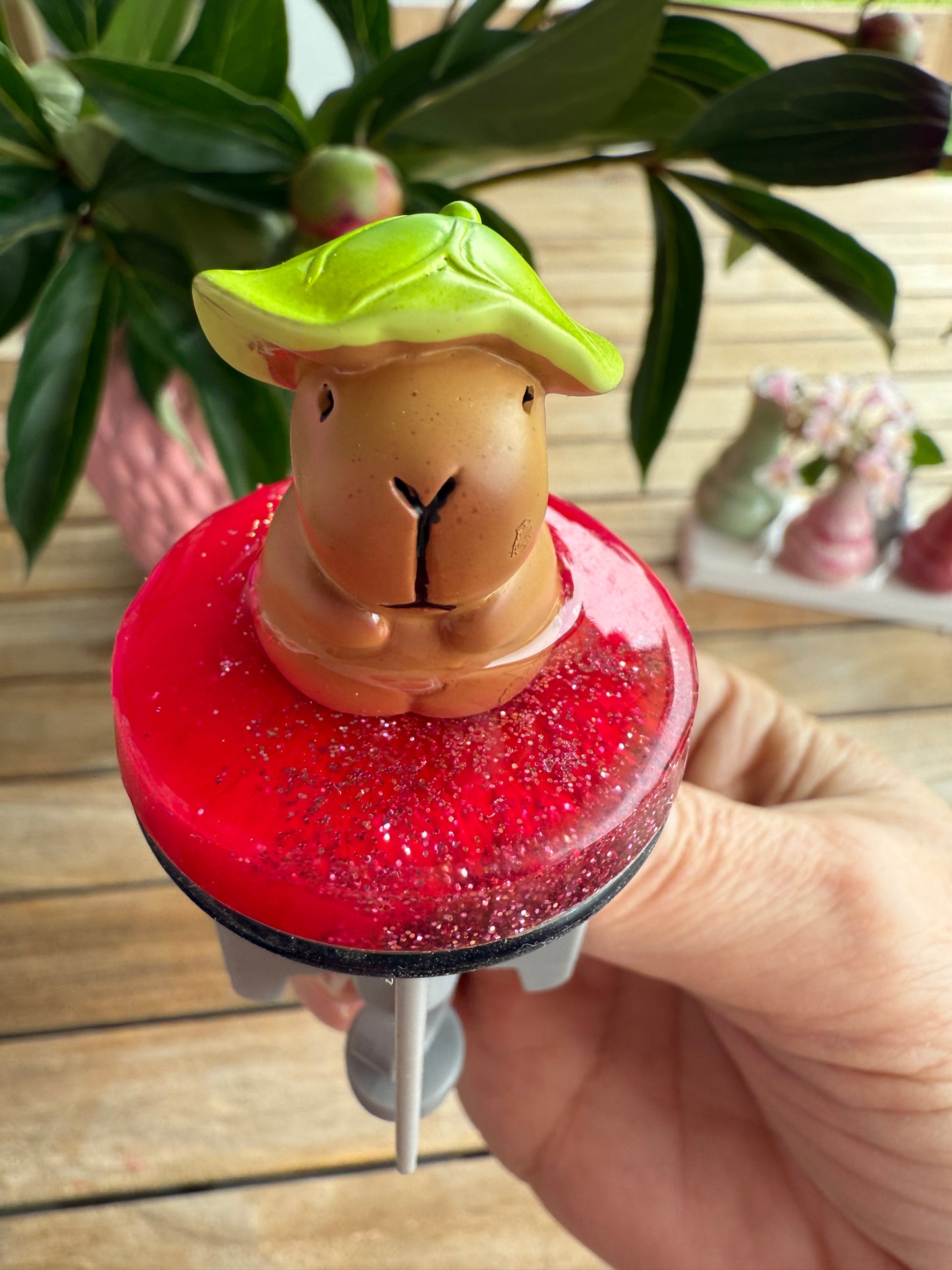 Handveredelter Waschbeckenstöpsel mit Capybara – charmant, süß & einzigartig