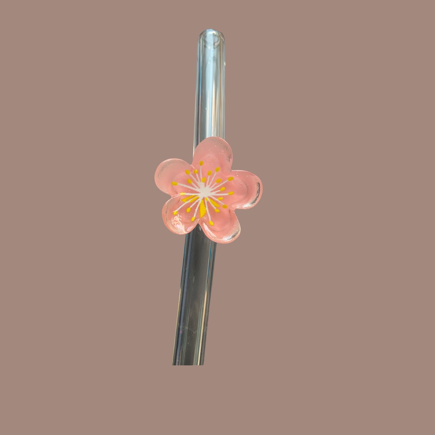Glastrinkhalm mit Blüte – schlürfen mit Stil!