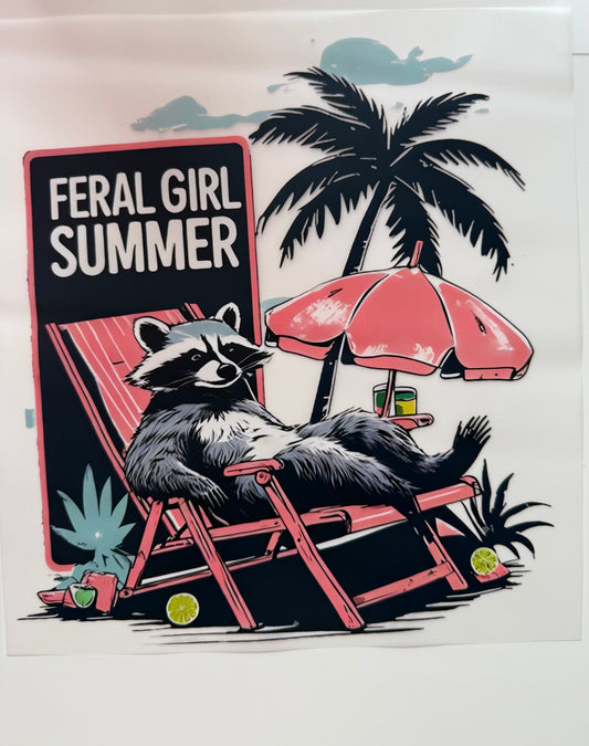 Feral girl summer Waschbär
