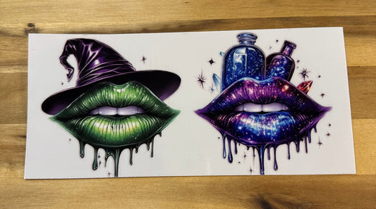 Lips green and blue