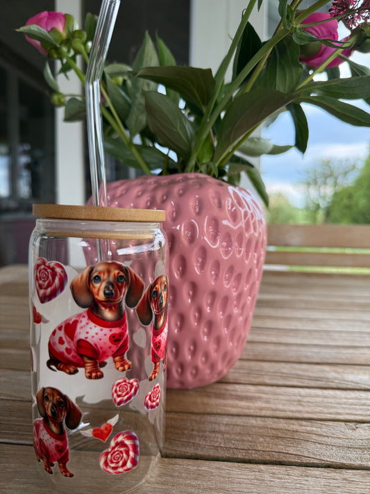 Wiederverwendbares Trinkglas mit Dackel-Motiv – 470 ml | Herziger Dackel | Mit Bambusdeckel & Glasstrohhalm