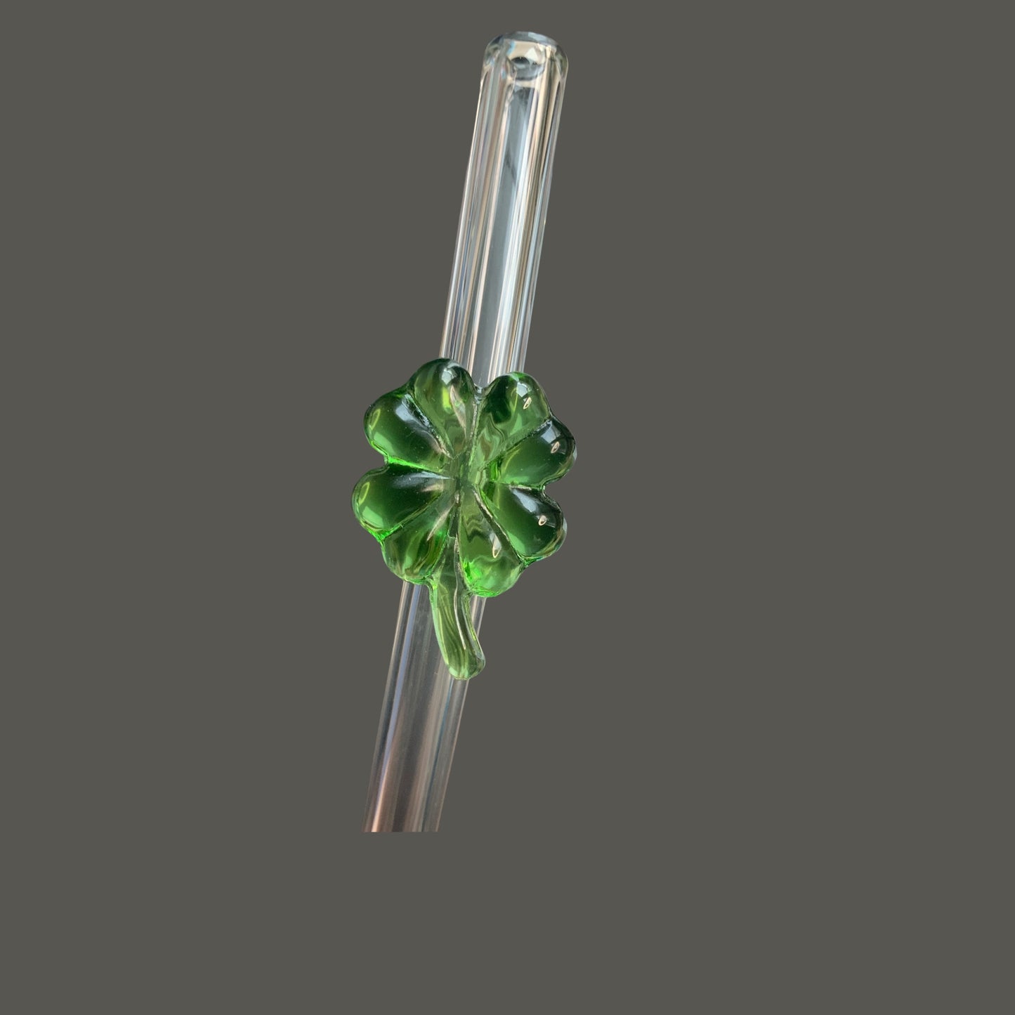 Glastrinkhalm mit Kleeblatt – dein Glücksbringer im Glas!