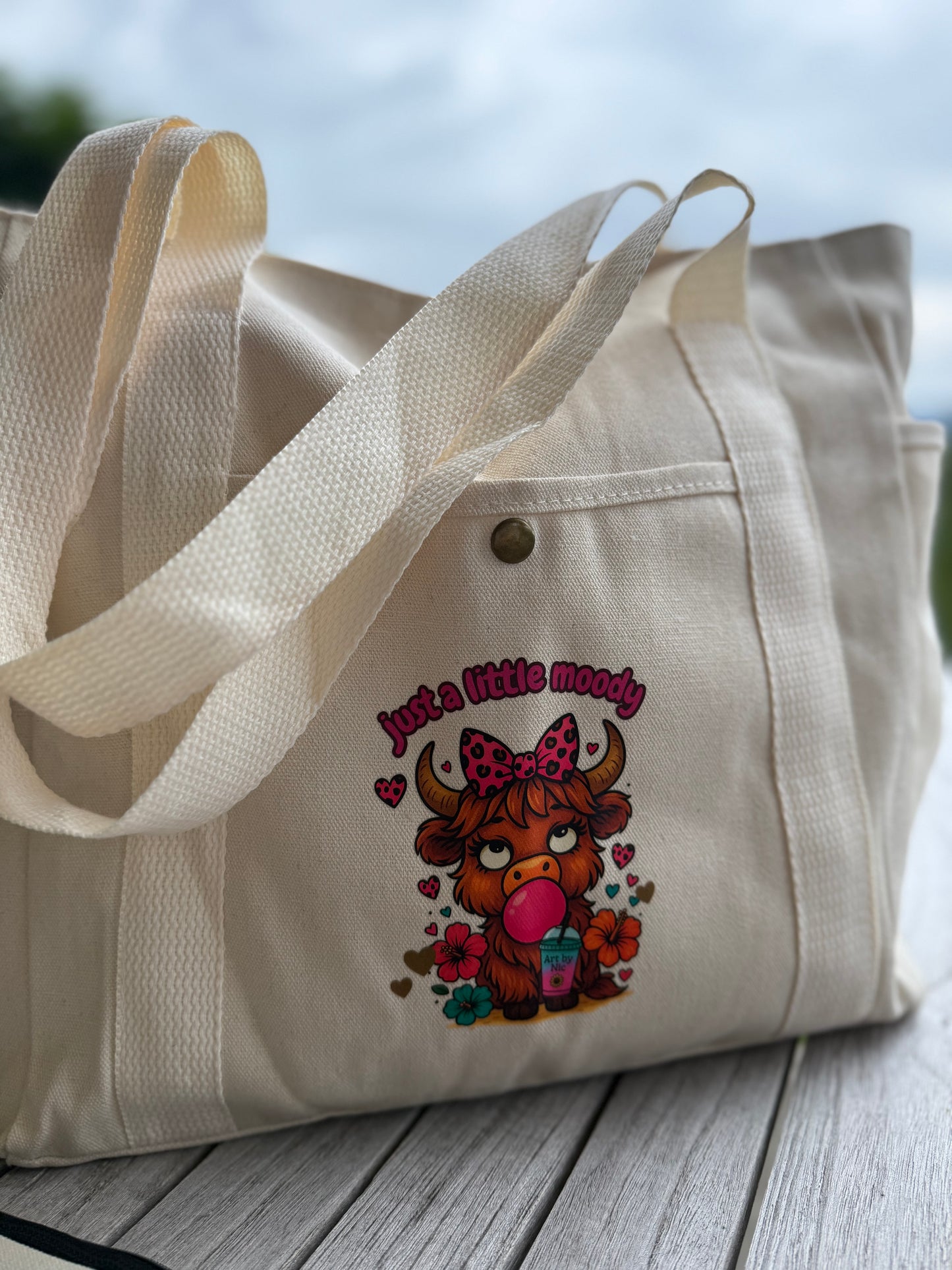 👜🐮 „Just a little moody“ Shoulder Bag – dein neuer Alltagsliebling! 🐮👜