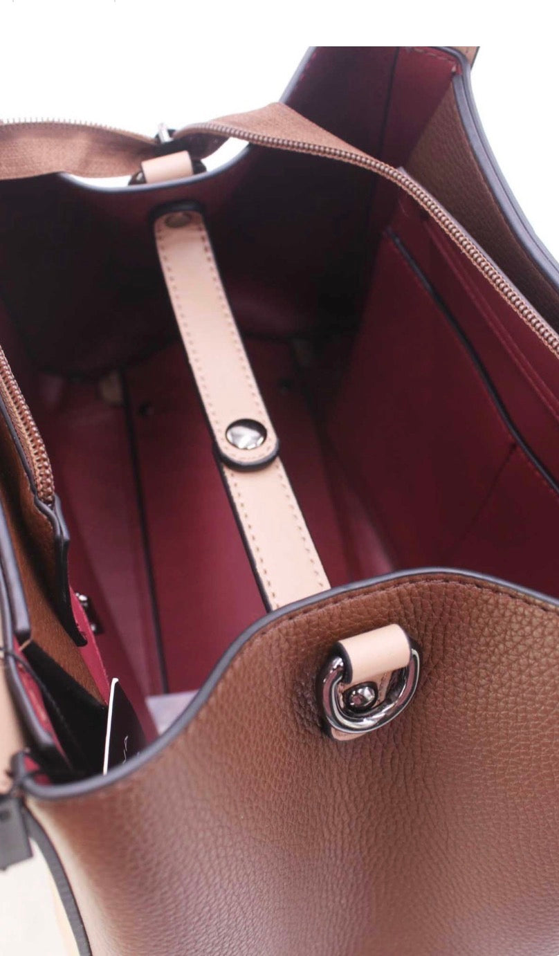 BRETAGNE – Eleganz mit Charakter 🤎