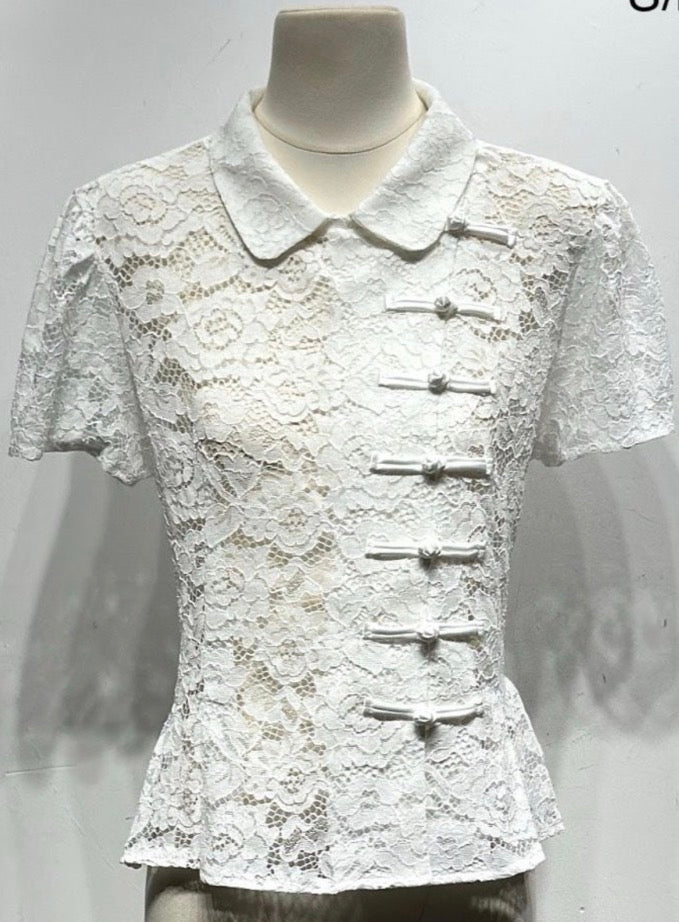 ✨ Lace Boutique Blouse