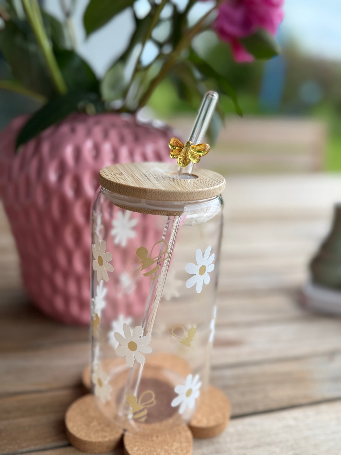 🌼🐝 Bee & Bloom – Design-Trinkglas mit Blumen & Bienen 🐝🌼