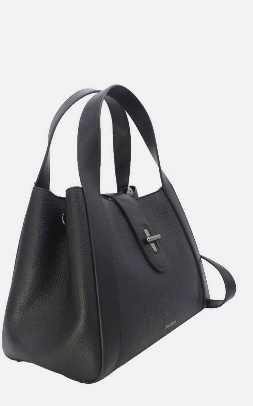 BRETAGNE – Eleganz mit Charakter 🤎