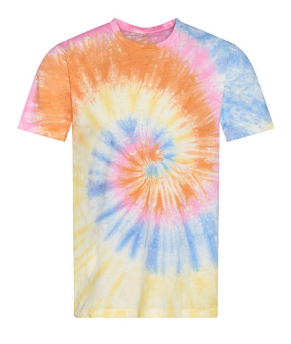 PRE SALE.       Tie-Dye Unisex T-Shirt – personalisiert mit Wunsch-Sticker