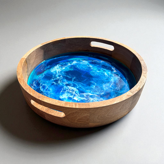 🌊 Ocean Art Tablett „Deep Blue“ – Handgegossenes Unikat aus Mango-Holz