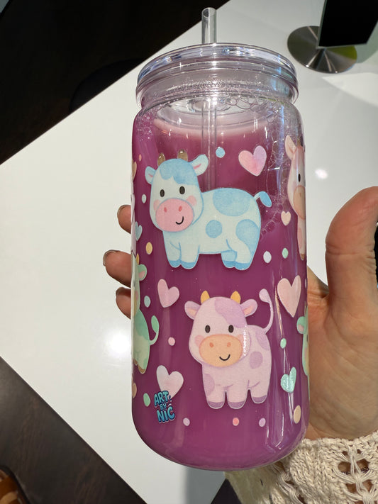 🐮 Snow Globe Trinkglas „Cute Cows“ – Limited Art by Nic Design ©
