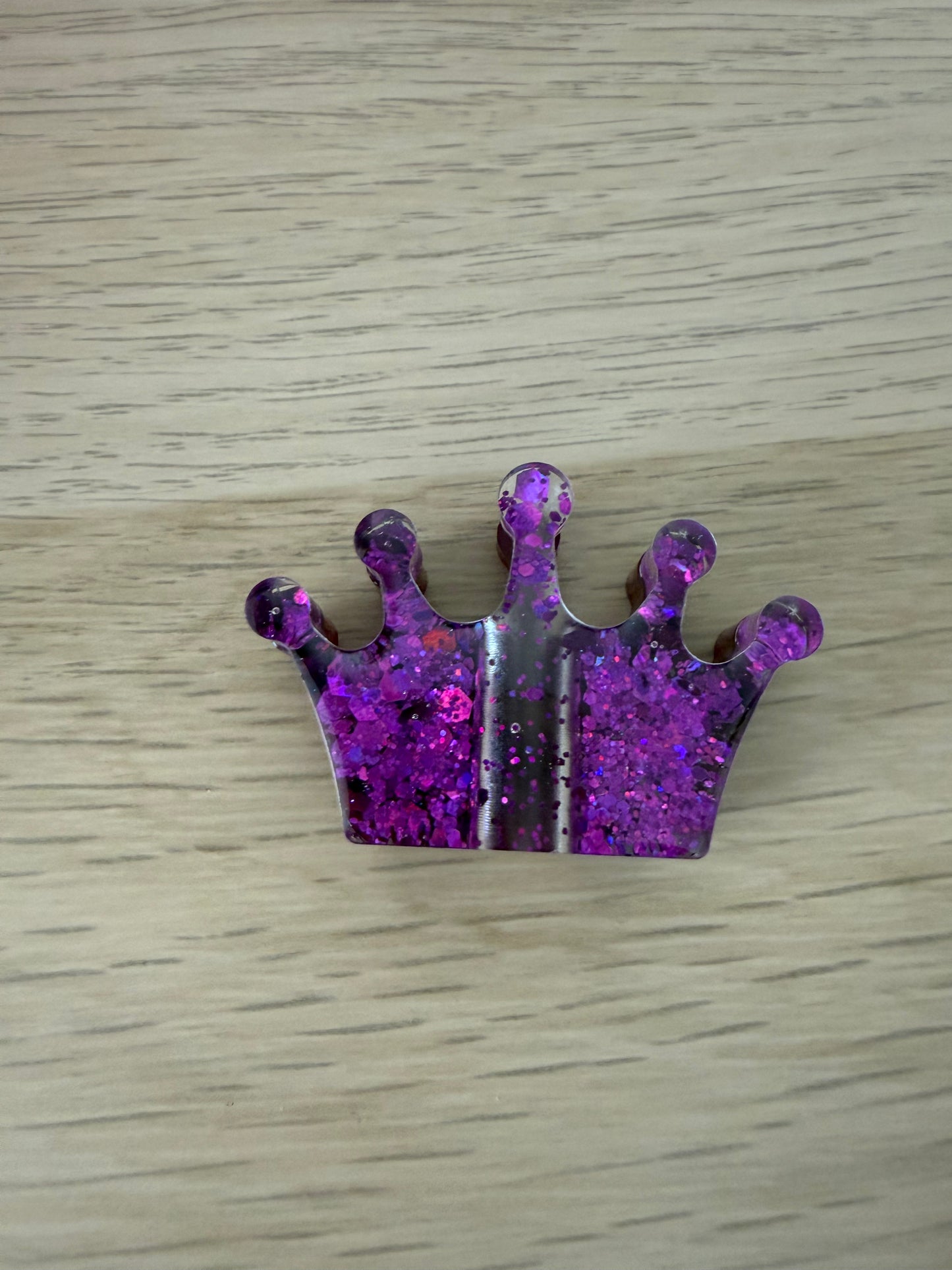 Krone Resin – Handmade „Tiny Toppers by Art by Nic“