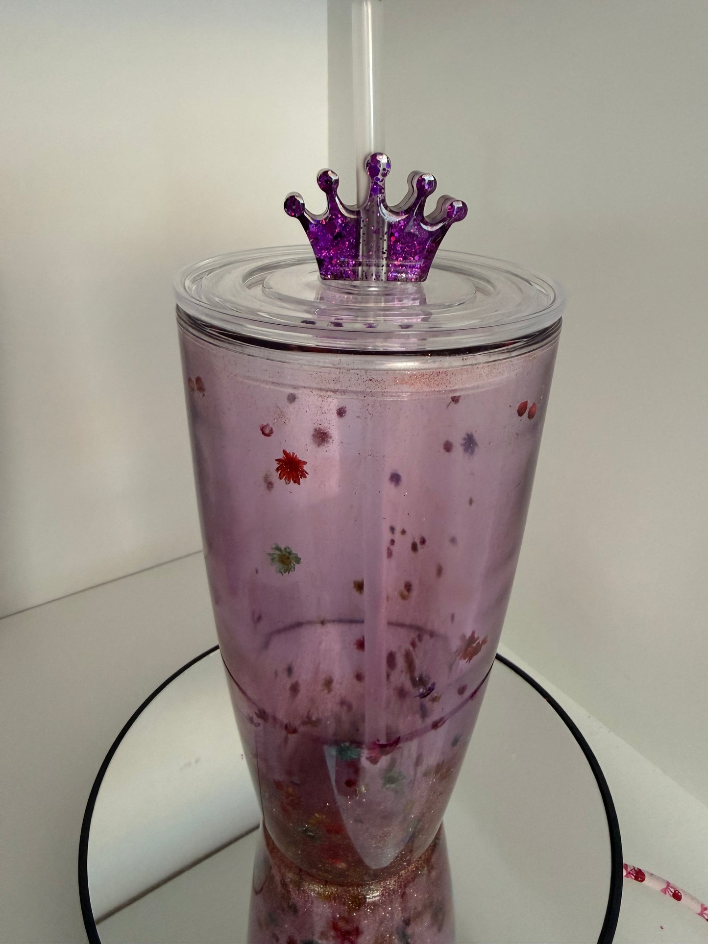 Krone Resin – Handmade „Tiny Toppers by Art by Nic“