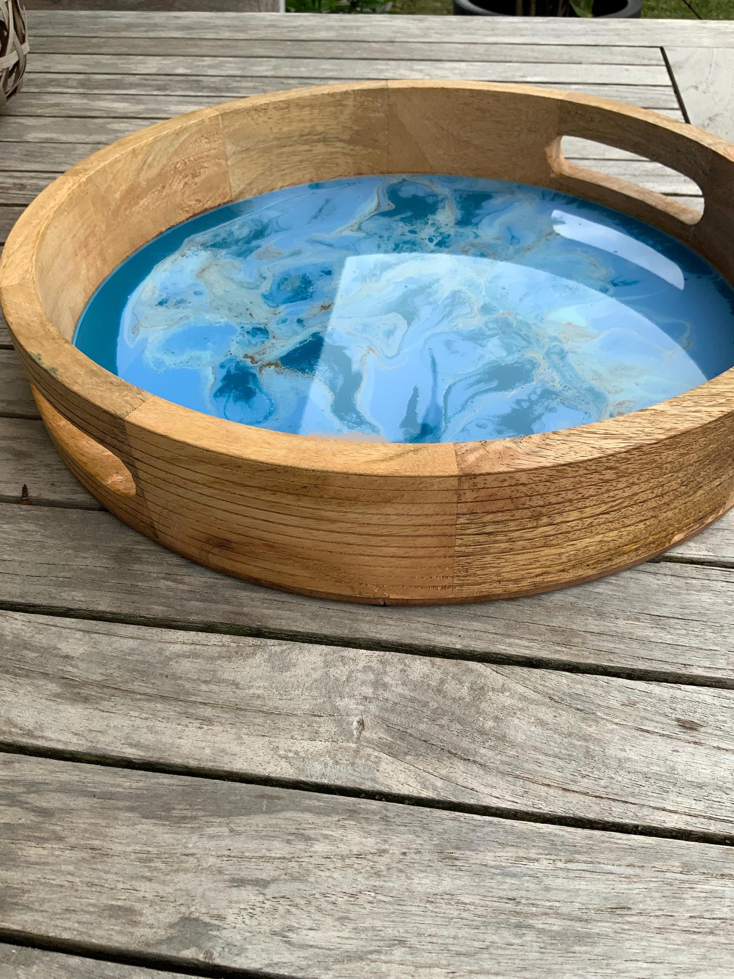 Mango Holz Tablett mit Resin Ocean Art rund Deko Geschenk maritim