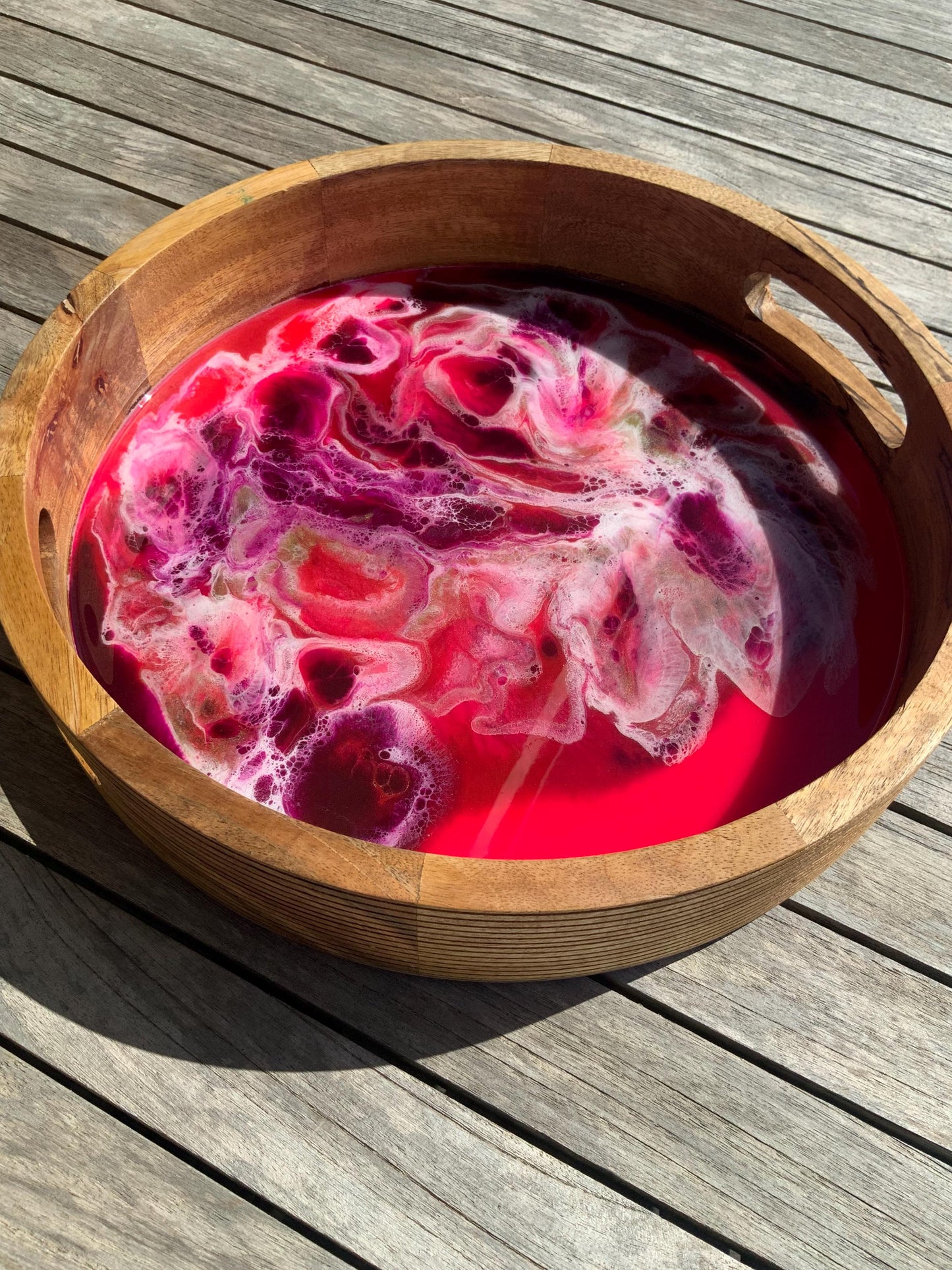 Mango Holz Tablett mit Resin Ocean Art rund Deko Geschenk
