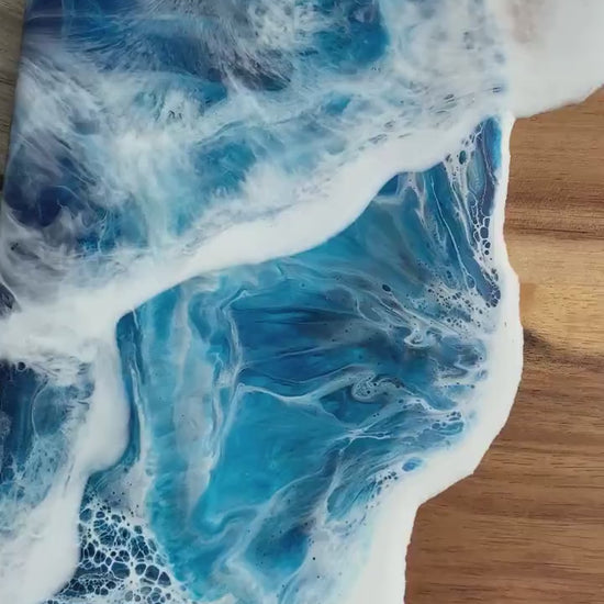 Ocean Art Servierbrett Resin Akazienholz Handgemacht Küchenbrett Meeresdeko Geschenkidee Küche Küchenkunst Strandlook Unikat