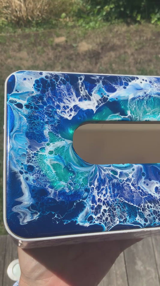 Taschentuchbox mit handveredeltem Resin-Deckel – Ocean Art Unikat
